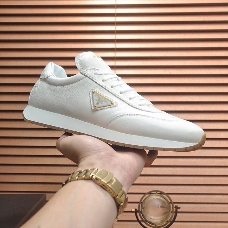 Pra*a casual shoes